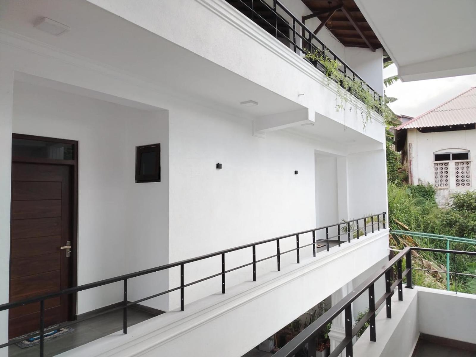 Diora Hotel Ratnapura Exterior foto